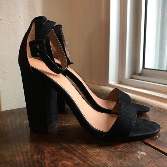 Urban Outfitters Ankle Strap Black Heels - Picture 2 of 4